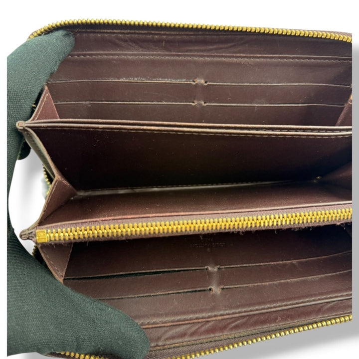 Louis Vuitton Burgundy Monogram Vernis Amarante Patent Leather Zippy Purse - Lux Central