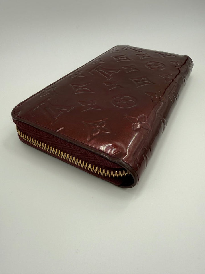 Louis Vuitton Burgundy Monogram Vernis Burgundy Leather Zippy Purse - Lux Central