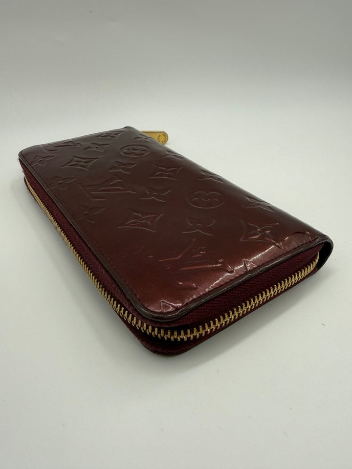 Louis Vuitton Burgundy Monogram Vernis Burgundy Leather Zippy Purse - Lux Central