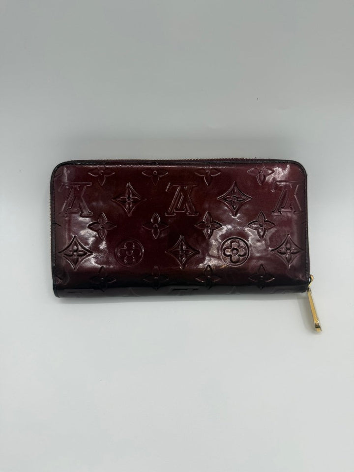 Louis Vuitton Burgundy Monogram Vernis Burgundy Leather Zippy Purse - Lux Central