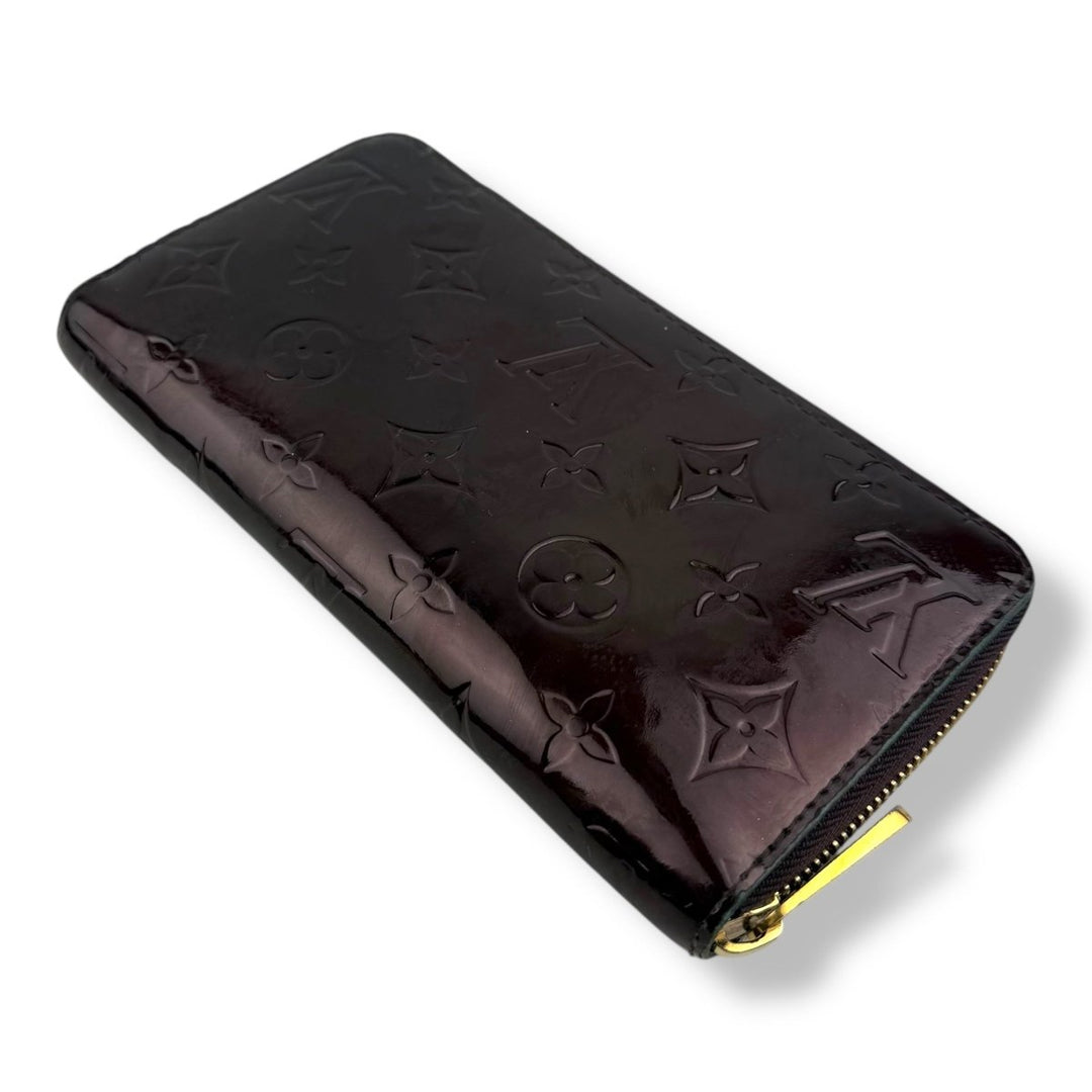 Louis Vuitton Burgundy Monogram Vernis Patent Leather Zippy Purse - Lux Central
