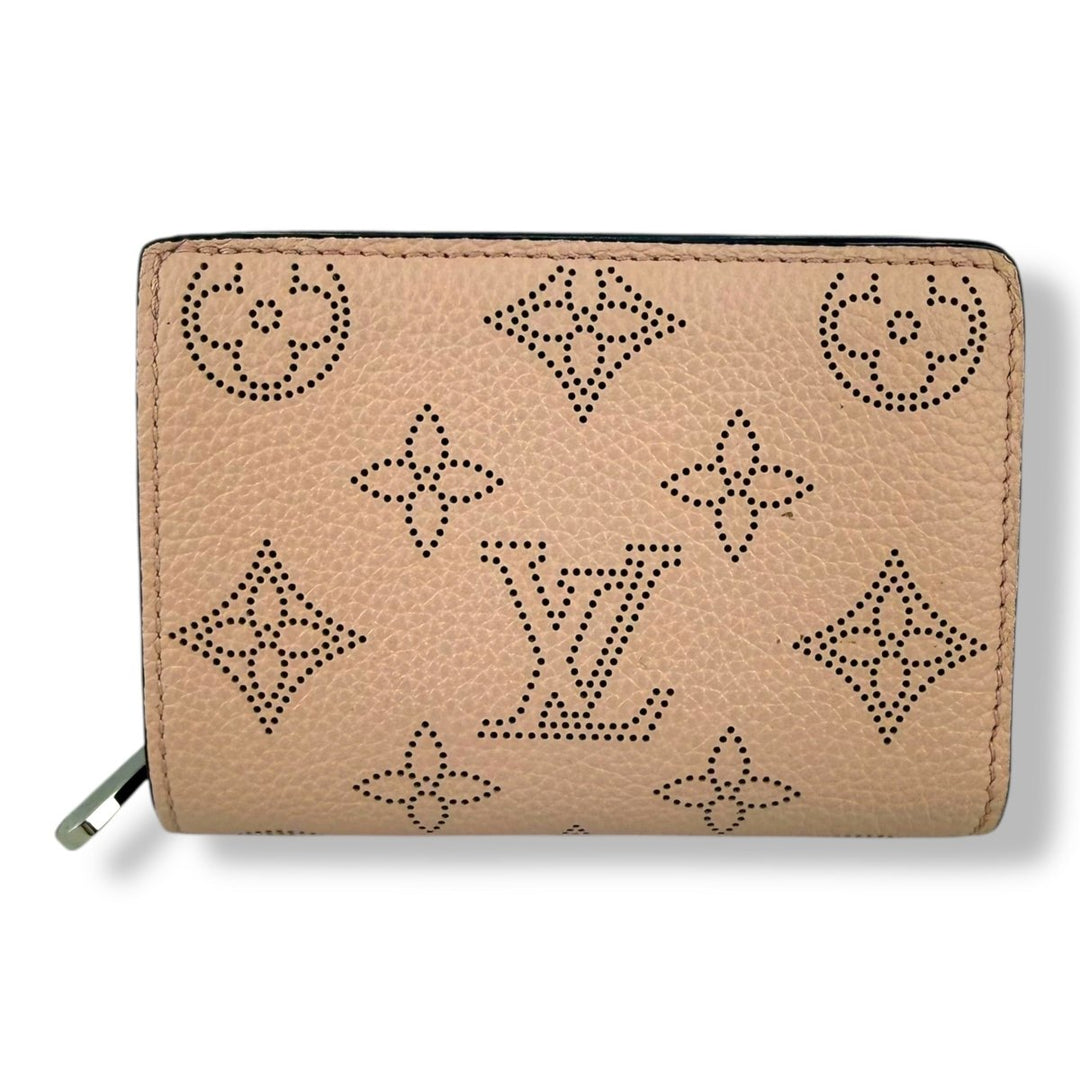 Louis Vuitton Cléa Pink Monogram Mahina Leather Purse - Lux Central