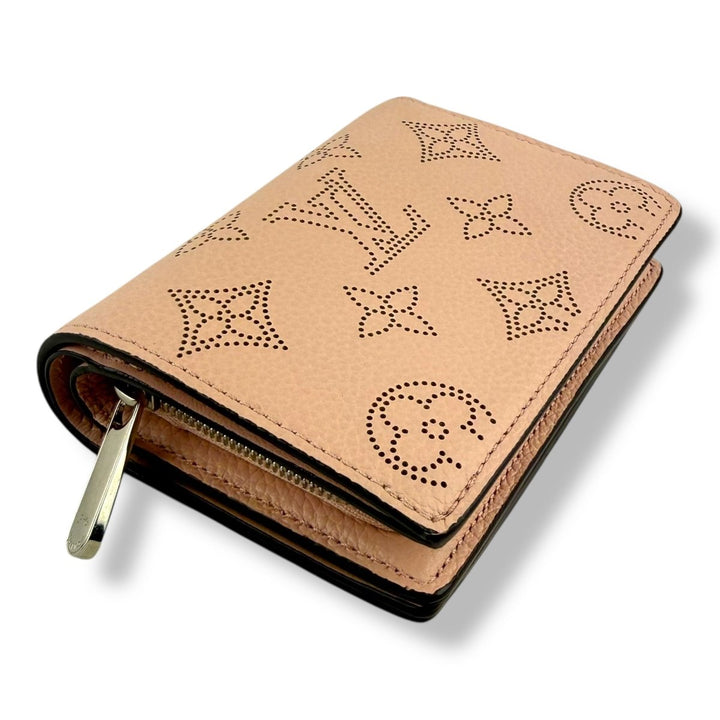 Louis Vuitton Cléa Pink Monogram Mahina Leather Purse - Lux Central