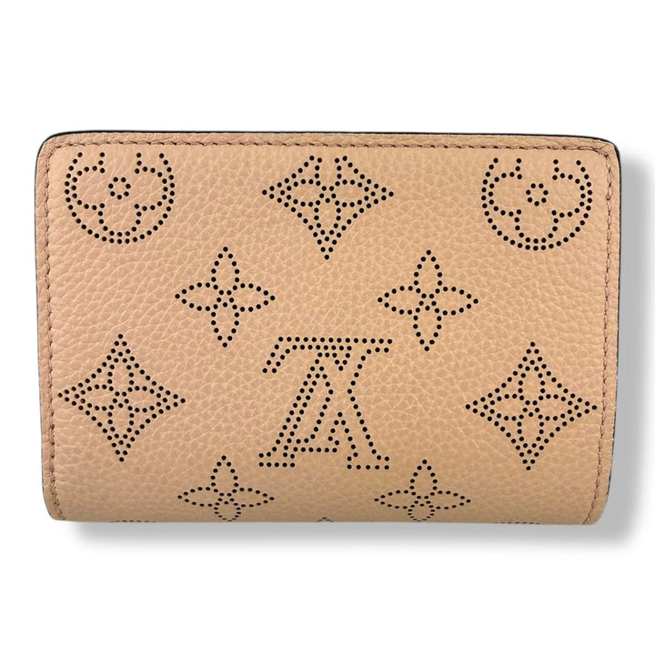 Louis Vuitton Cléa Pink Monogram Mahina Leather Purse - Lux Central