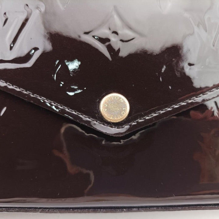 Louis Vuitton Felicie Pochette Amarante Patent Leather Handbag W/Insert - Lux Central