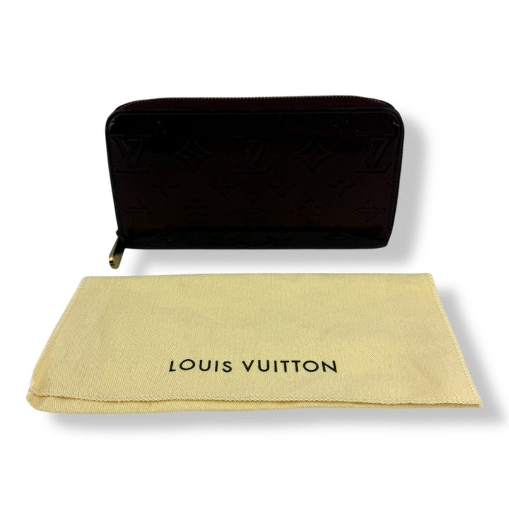Louis Vuitton Monogram Vernis Red Zippy Purse - Lux Central