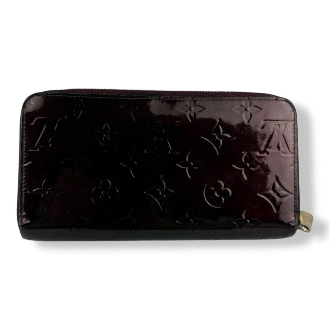 Louis Vuitton Monogram Vernis Red Zippy Purse - Lux Central