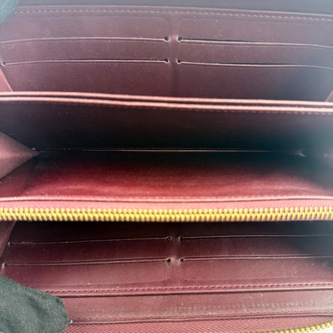 Louis Vuitton Monogram Vernis Red Zippy Purse - Lux Central