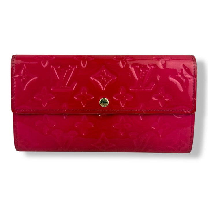 Louis Vuitton Pink Vernis Monogram Sarah Femme Wallet - Lux Central