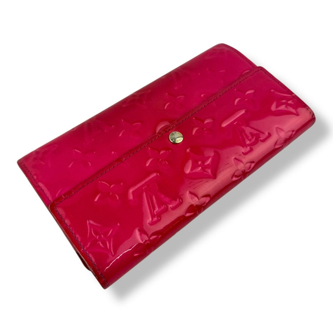 Louis Vuitton Pink Vernis Monogram Sarah Femme Wallet - Lux Central