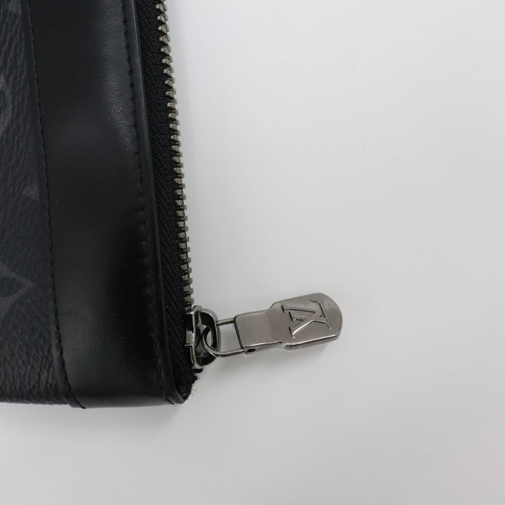 Louis Vuitton Pochette Discovery PM Black Pouch - Lux Central
