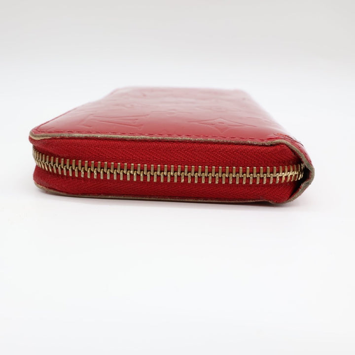 Louis Vuitton Red Patent Leather Zippy Purse - Lux Central