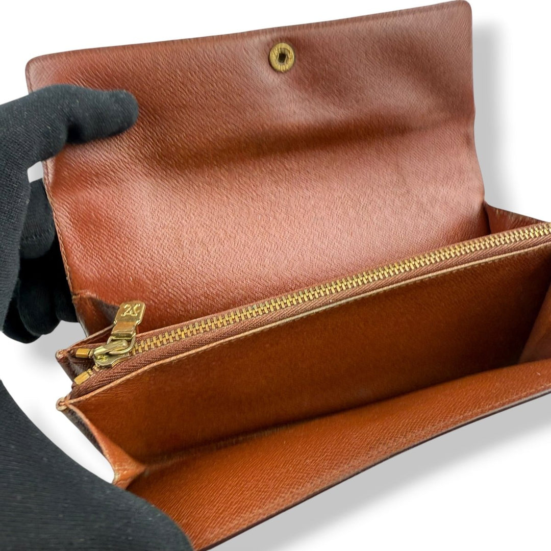 Louis Vuitton Sarah Brown Monogram Femme Wallet - Lux Central