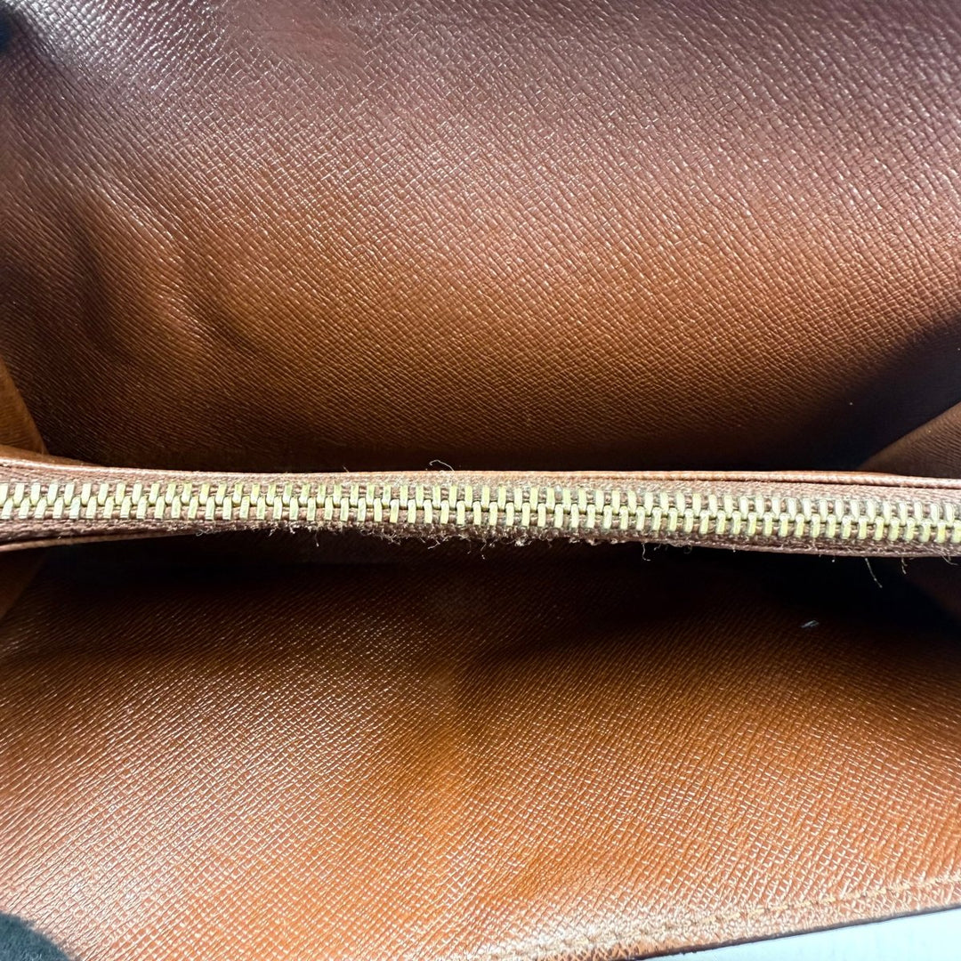 Louis Vuitton Sarah Brown Monogram Femme Wallet - Lux Central