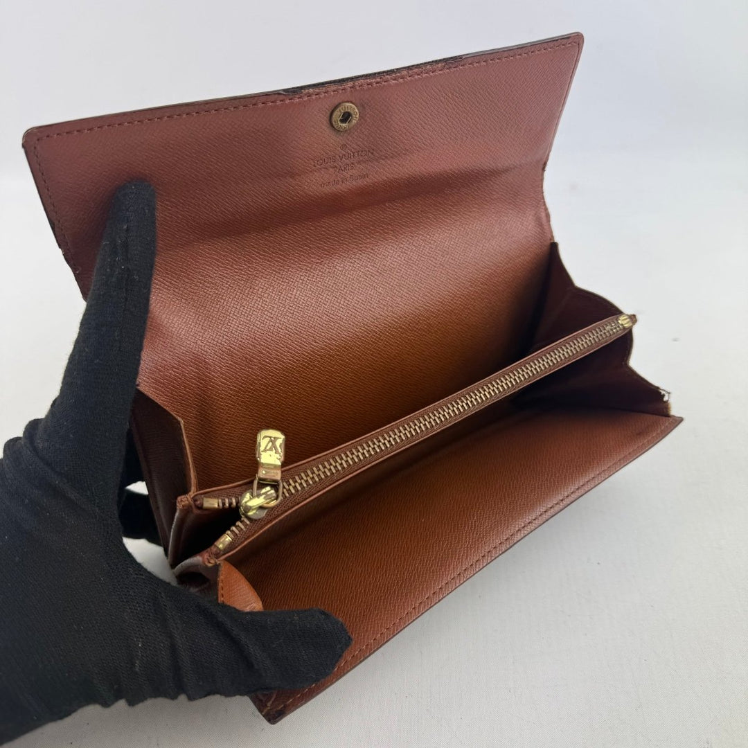 Louis Vuitton Sarah Brown Monogram Femme Wallet - Lux Central