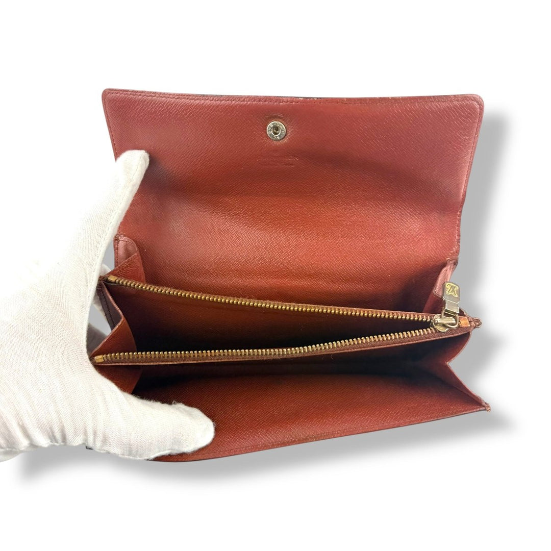 Louis Vuitton Sarah Brown Monogram Femme Wallet - Lux Central