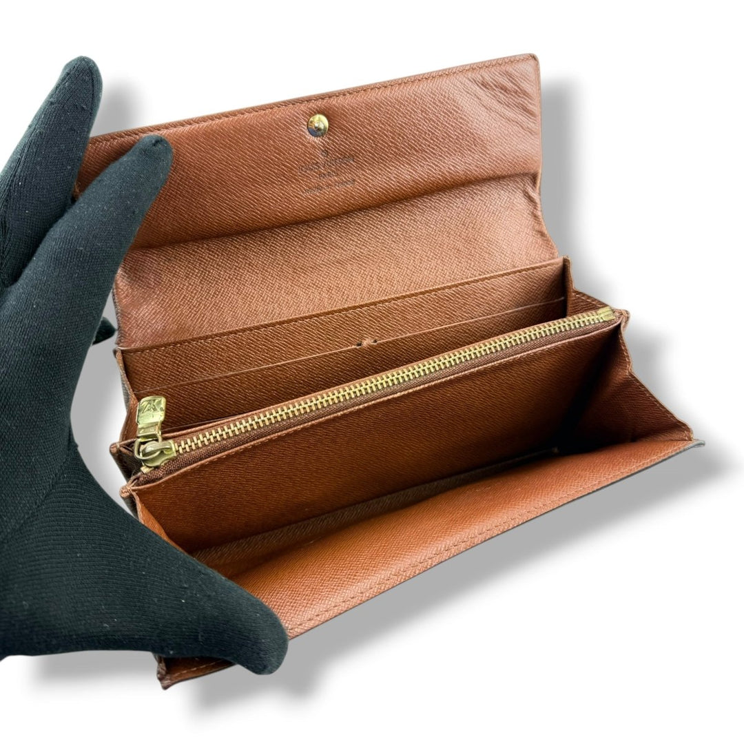 Louis Vuitton Sarah Brown Monogram Femme Wallet - Lux Central