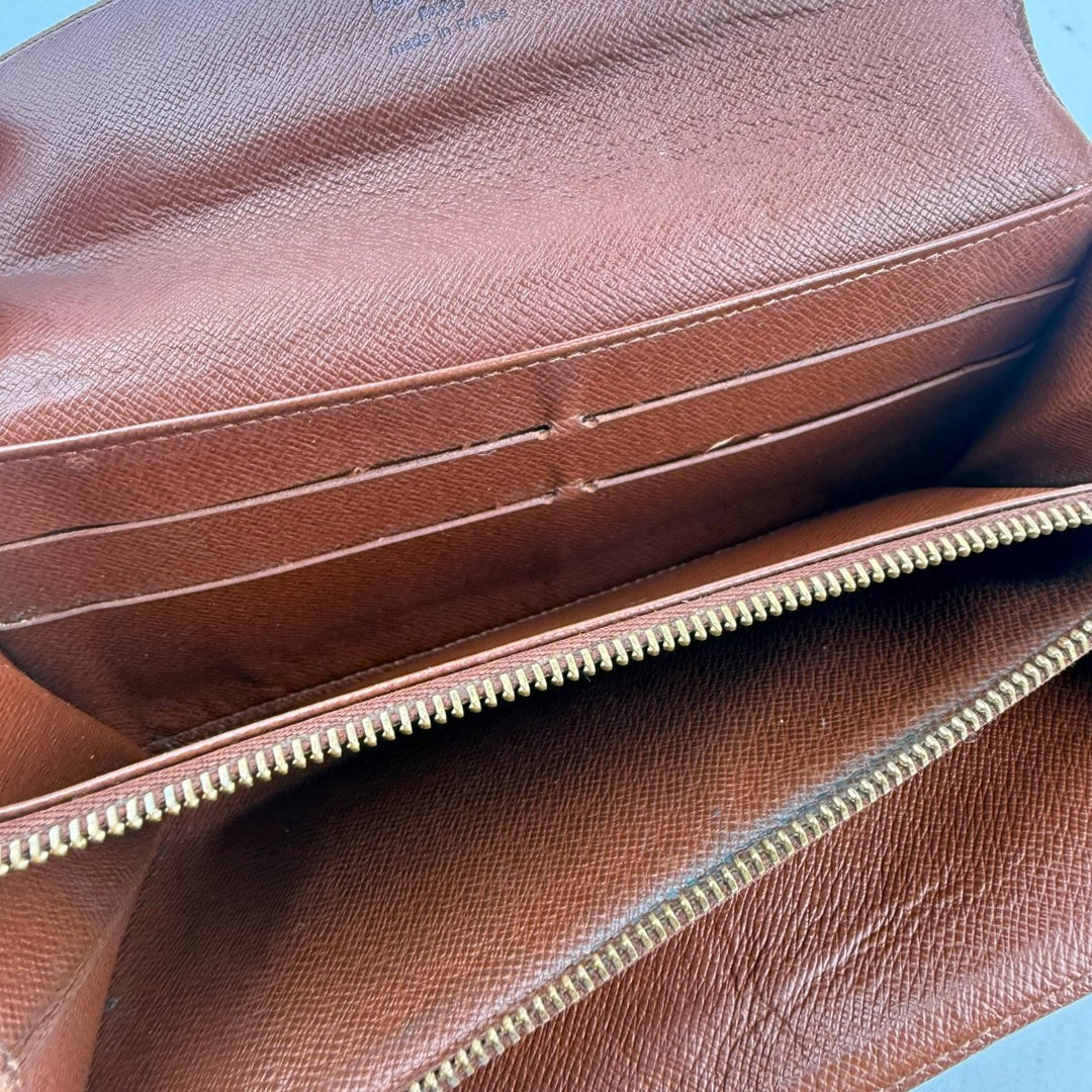 Louis Vuitton Sarah Brown Monogram Femme Wallet - Lux Central