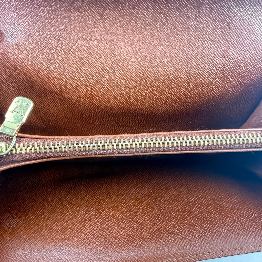 Louis Vuitton Sarah Brown Monogram Femme Wallet - Lux Central