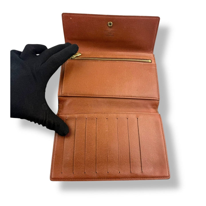 Louis Vuitton Trifold Brown Monogram International Femme Wallet - Lux Central