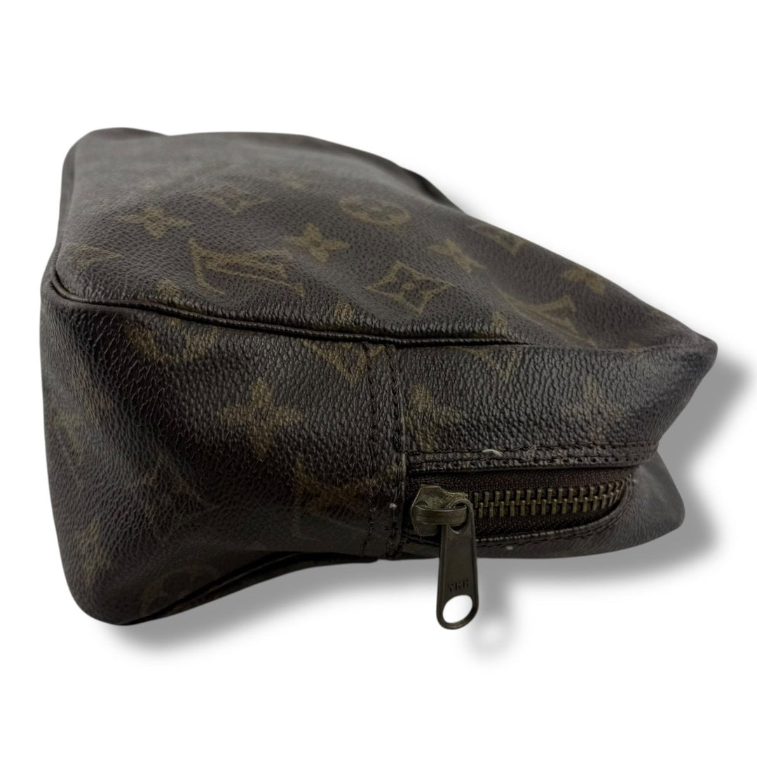 Louis Vuitton True Trousse 28 Brown Monogram Toiletry Pouch - Lux Central