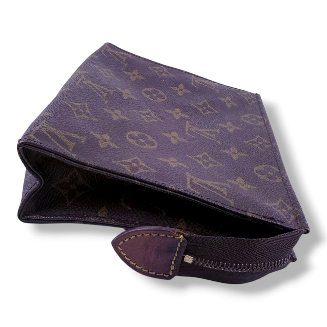 Louis Vuitton Vintage Brown Monogram Toiletry Pouch 19 Bag - Lux Central