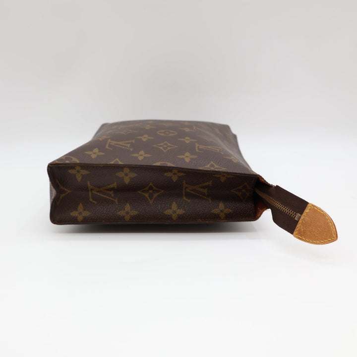 Louis Vuitton Vintage Brown Monogram Toiletry Pouch 26 Bag - Lux Central
