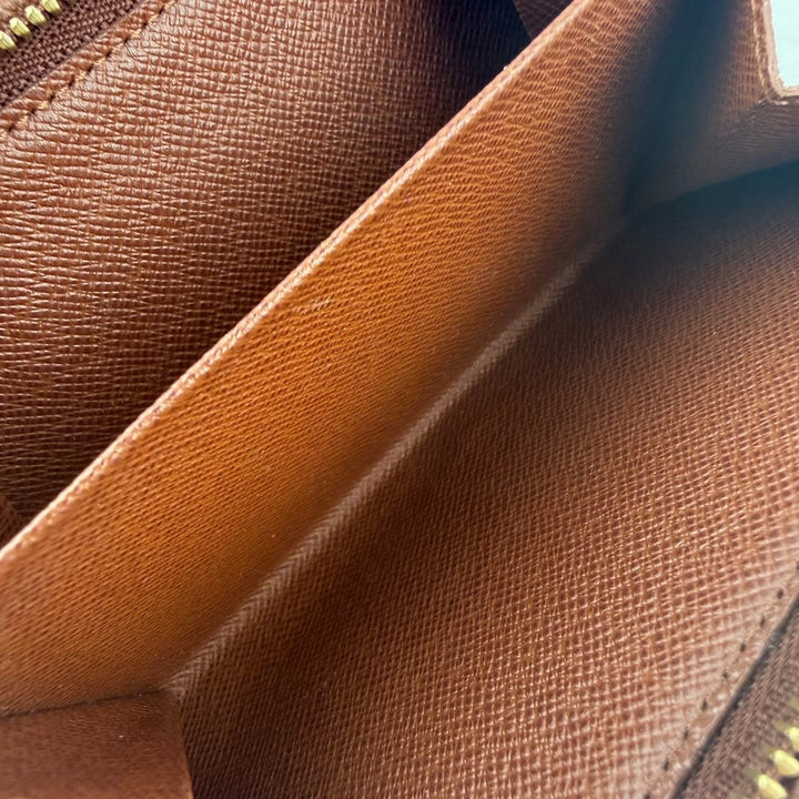Louis Vuitton Vintage Brown Monogram Zippy Clip Purse 7778 - Lux Central