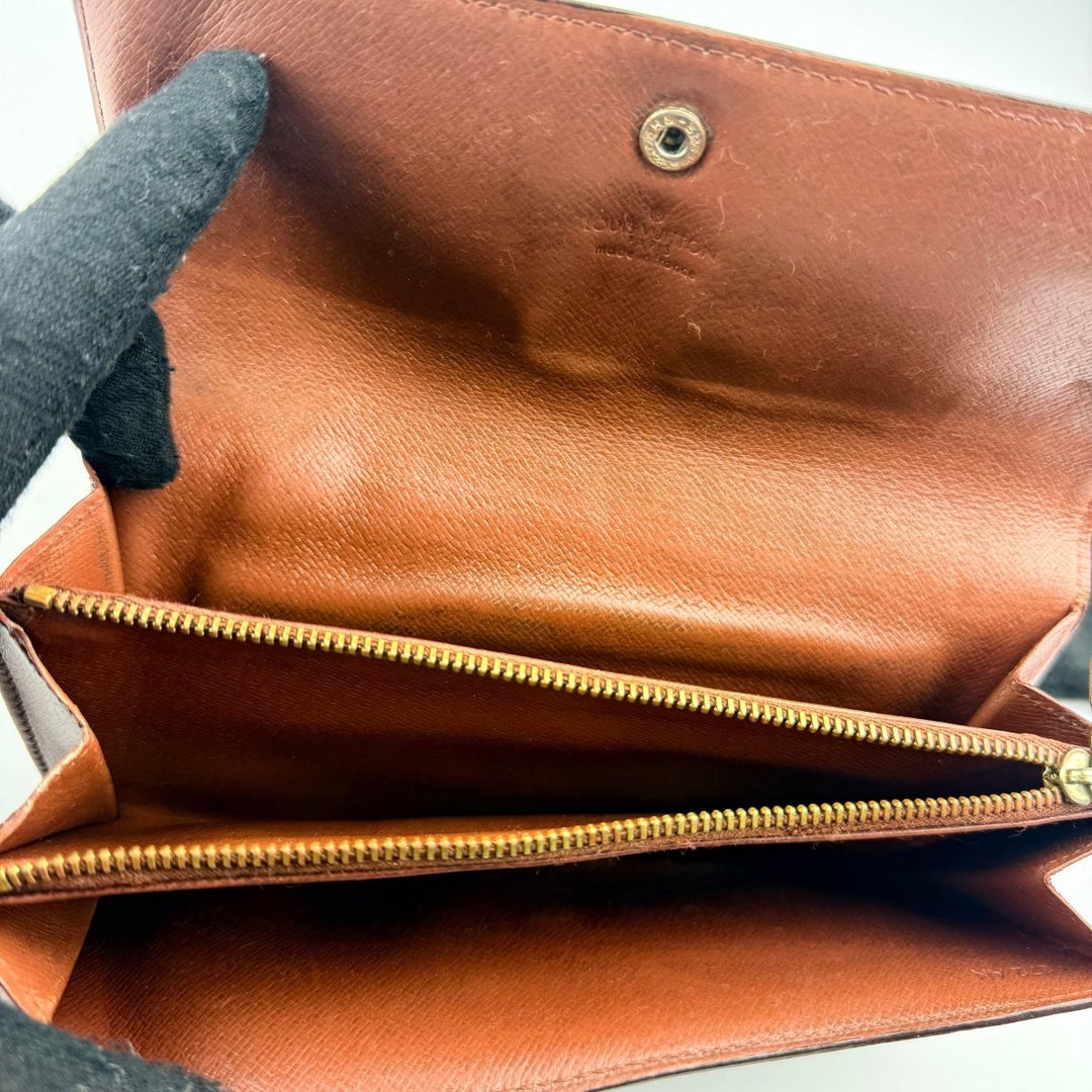 Louis Vuitton Vintage Sarah Brown Monogram Femme Wallet - Lux Central