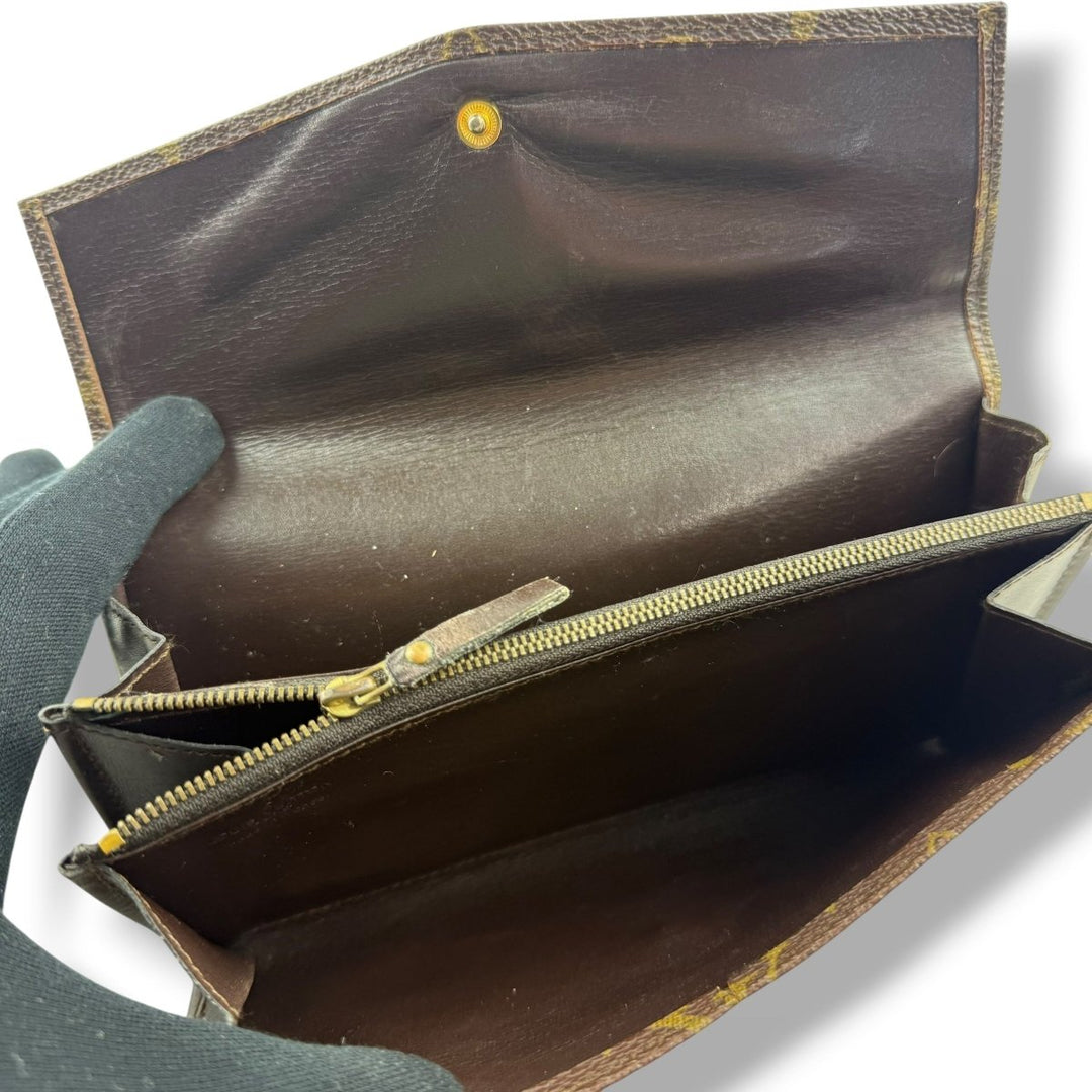Louis Vuitton Vintage Sarah Brown Monogram Femme Wallet 7720 - Lux Central