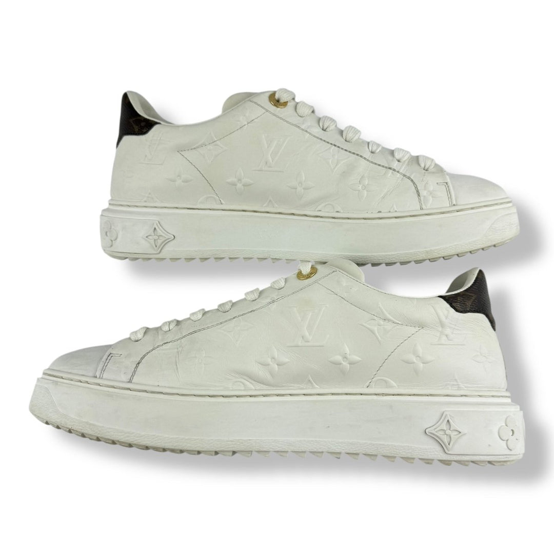 Louis Vuitton White Monogram Time Out LV UK 7 / EU 40 - Lux Central