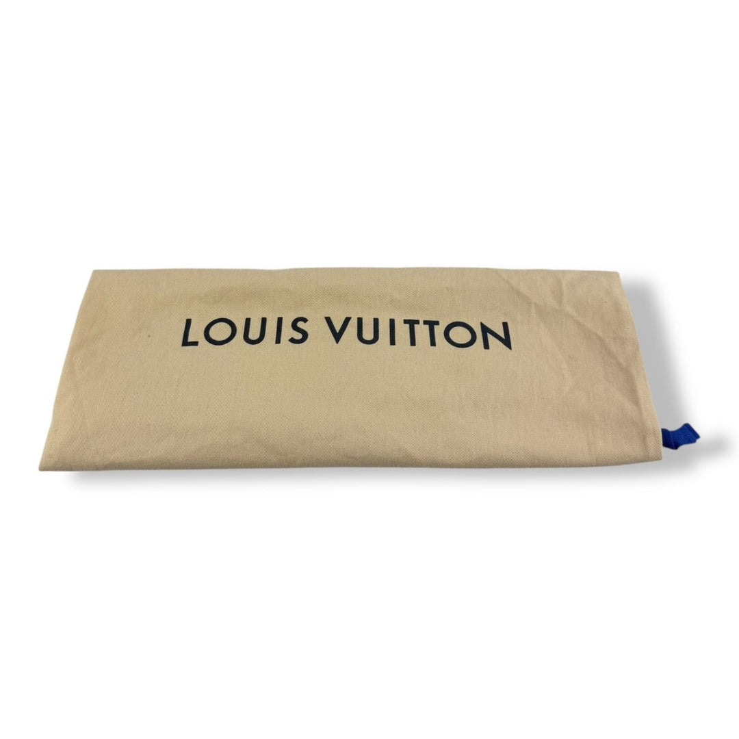 Louis Vuitton White/Gold Time Out LV UK 7 / EU 40 - Lux Central
