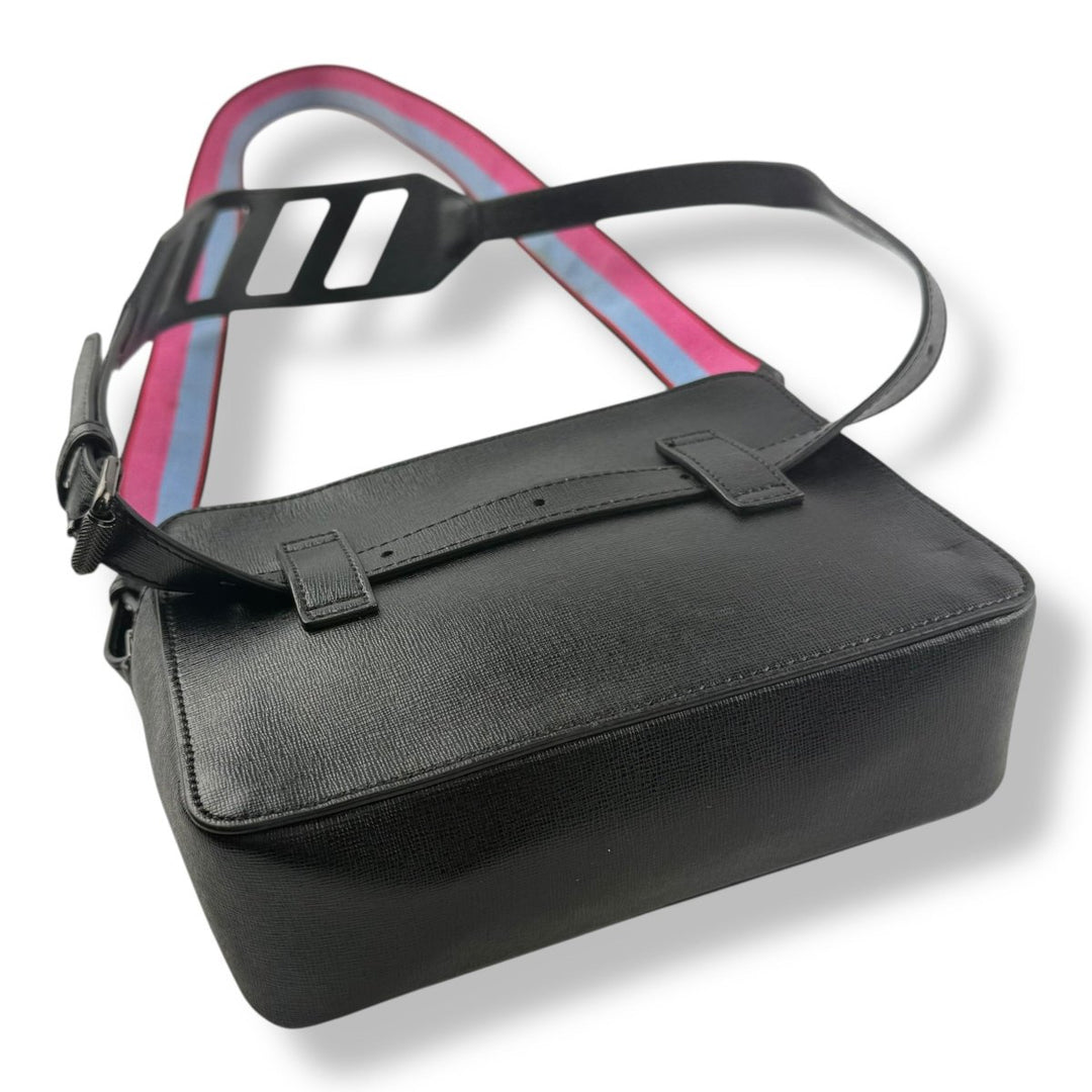 Off - White Black/White Clip Camera Crossbody Bag - Lux Central