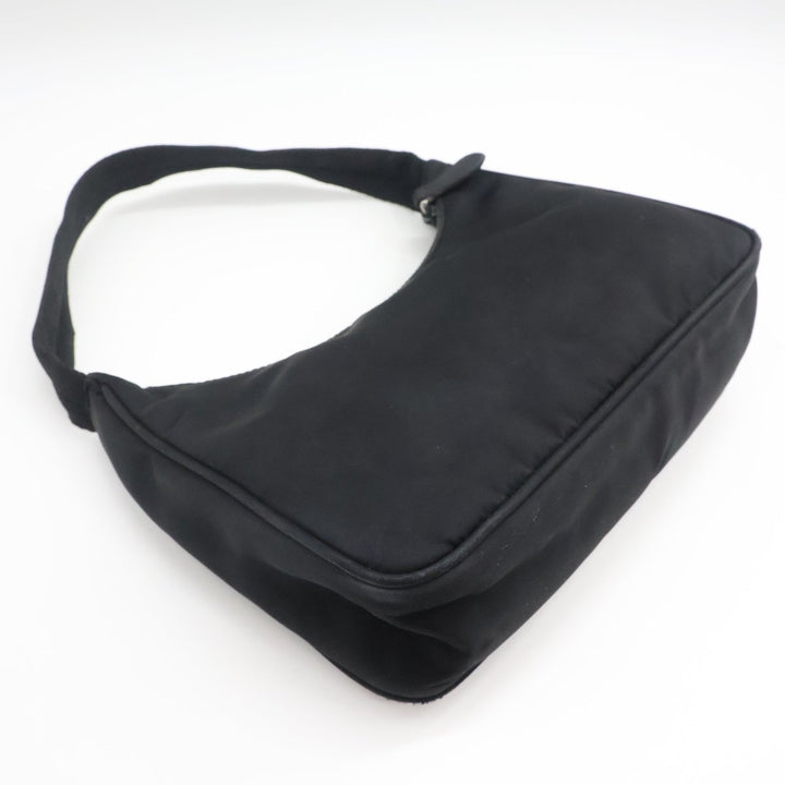 Prada Black Nylon Re-Nylon Re-Edition 2000 Pochette Handbag - Lux Central