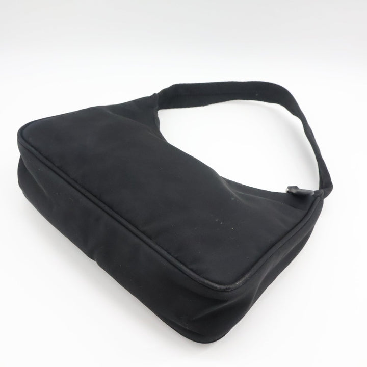 Prada Black Nylon Re-Nylon Re-Edition 2000 Pochette Handbag - Lux Central