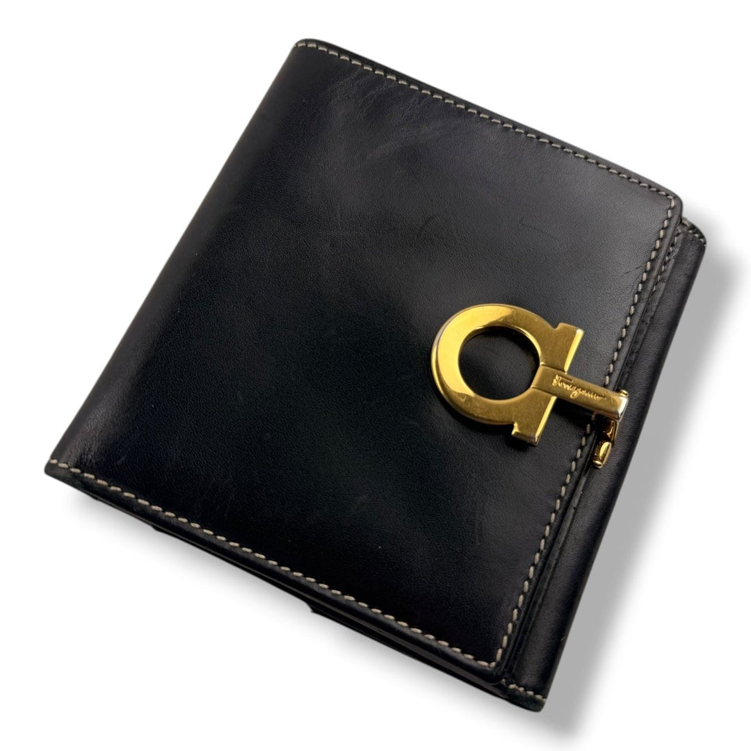 Salvatore Ferragamo Gancini black leather wallet - Lux Central
